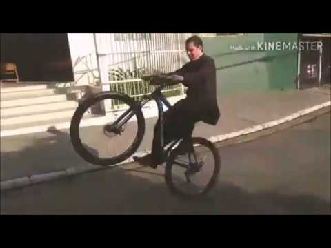 Padre Grau Bike GIF