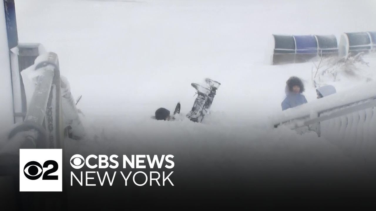 Heavy snow overwhelms Jersey Shore - YouTube