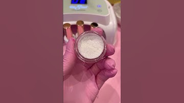 How to apply Pearl Magic Chrome Nail Powder?