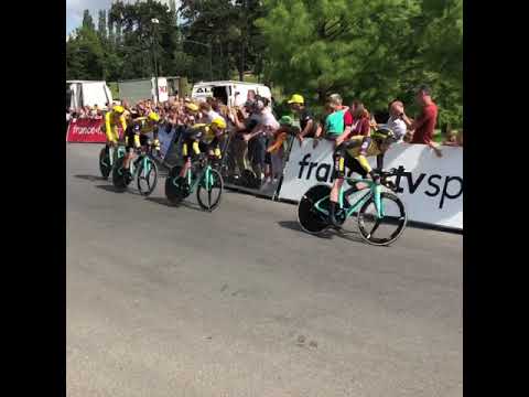 Видео: Мотоциклети на Тур дьо Франс: Merida Reacto по поръчка на Винченцо Нибали