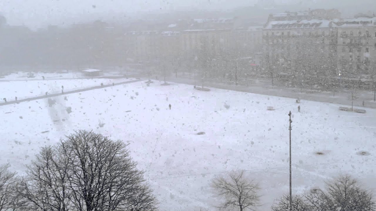 Neige Neige Blanche Tombe Sur Mes Manches
