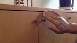 開き扉のスライド蝶盤（LAMP製）の調整の方法