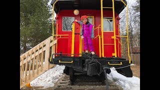 Lincoln, NH Caboose Tiny House, Hike and ropes course