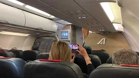 Ultimo volo Alitalia, il saluto del comandante And...