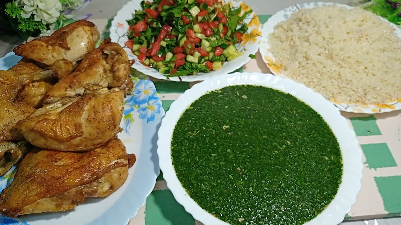 الملوخيه الخضراء وارز وفراخ محمره اكل مصري