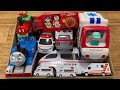 救急車のミニカーが走ります。坂道を緊急走行テスト☆A miniature ambulance runs. Emergency driving test on a slope.
