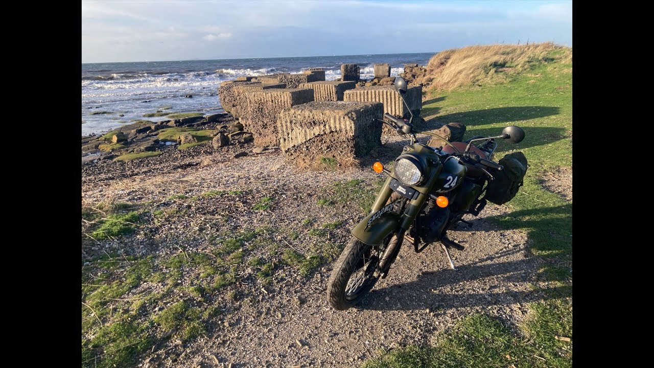 Royal Enfield Classic 350   Gosford Bay and Aberlady Bay WW2 Coastal Defences