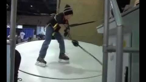 Ice Skating Treadmill to Improve Crossovers
