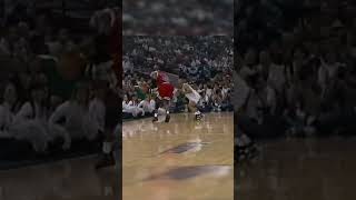 5-3 Muggsy Bouges Stole from Michael Jordan (1995.04.28) #shorts