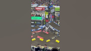 2023 Tampa Supercross 250 Main Event 🏁 Chance Hymas & Tom Vialle #shorts #moto #mx