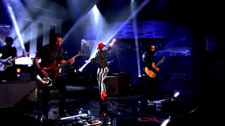 Paramore - Still Into You [Live@Graham Norton 4-5-2013]