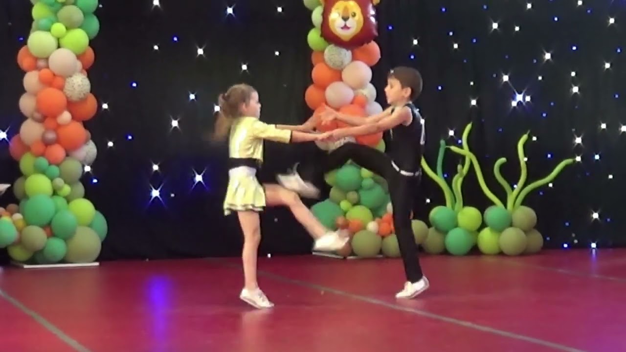 Kozmosz Egyesület PalicsON Akrobatikus Rock and Roll