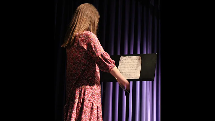 Emily Alaburda plays Gavotte: Fall Recital 2022