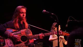 Julien Baker - Shadowboxing [4K] (live @ Rough Trade 10/30/17) chords