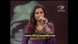 Shreya Ghoshal singing Lata Mangeshkar classic 'Chalte chalte yuhi koi' from Pakeezah