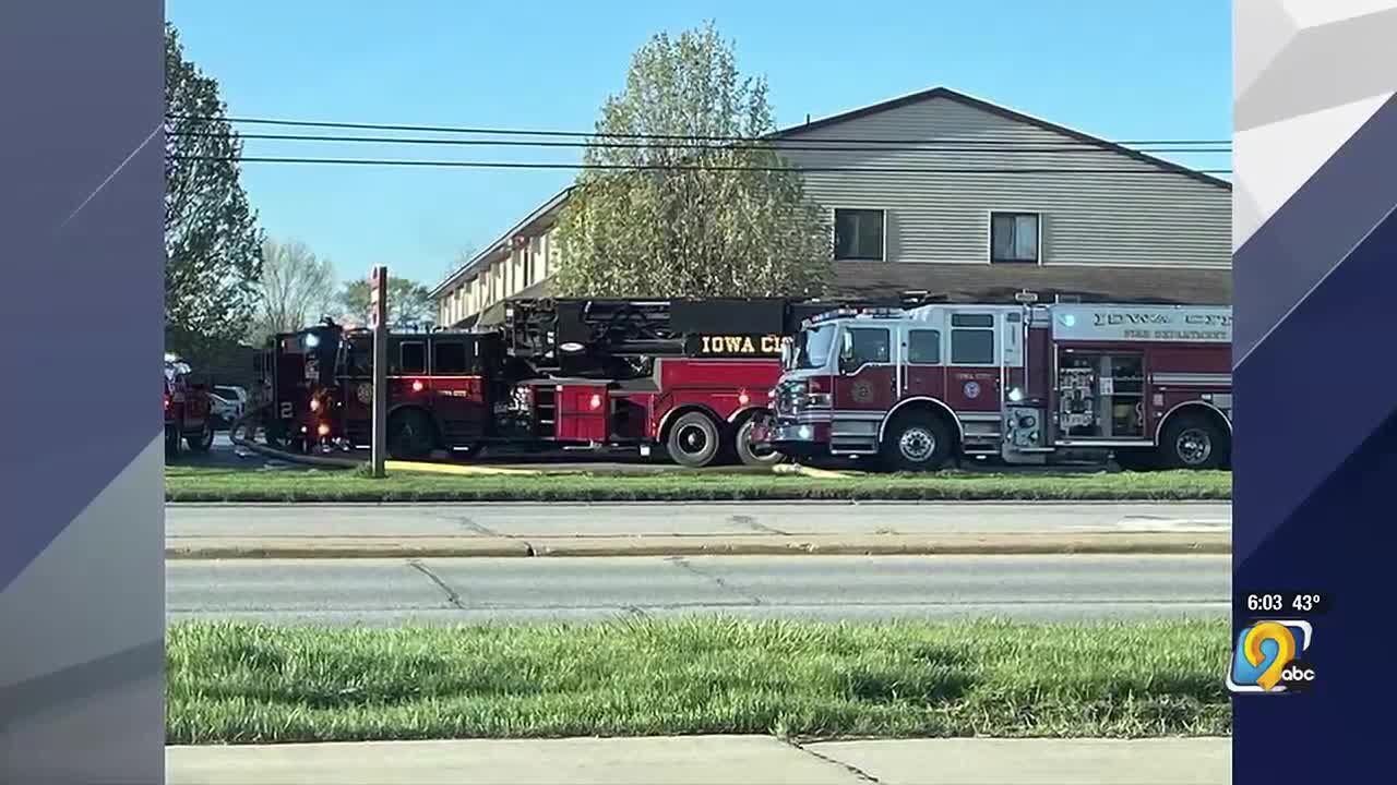Fire causes damage at Iowa City apartment building - YouTube