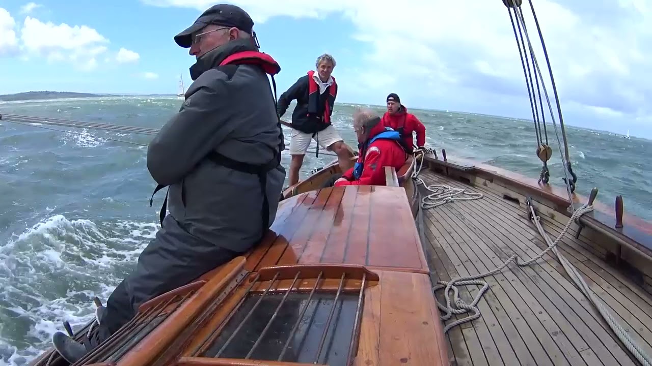 London Corinthian Sailing Club - Aeolus Round the Island Race 2016