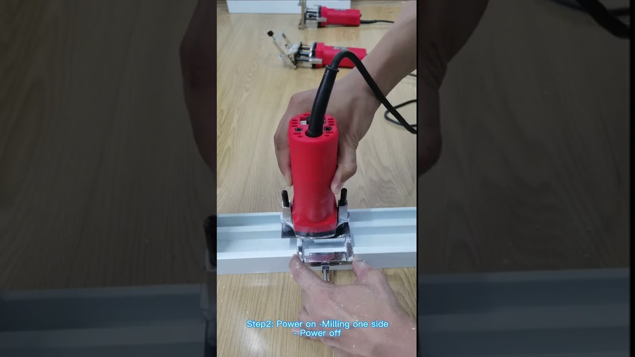 Portable 90 degree water slot milling tool1906