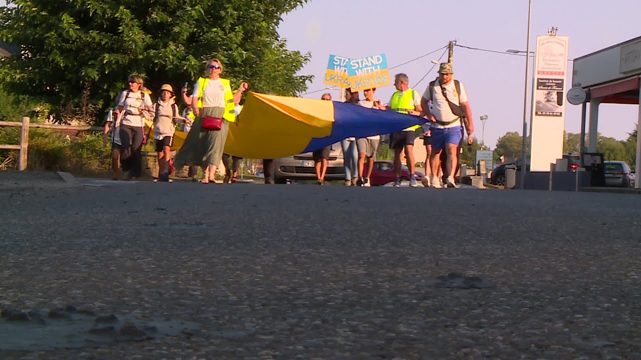 Ukraine : une marche pour fêter les 34 ans de l'indépendance