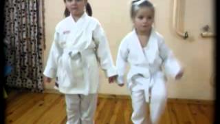 Mae-geri from 4 and 5 year old girls| Удар мае-гери