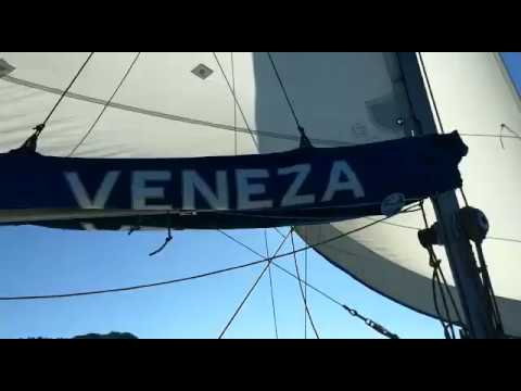 ⁣DOMINGO DE SOL  , VELEJANDO E PESCANDO POR PRAIA DE CABEÇUDAS