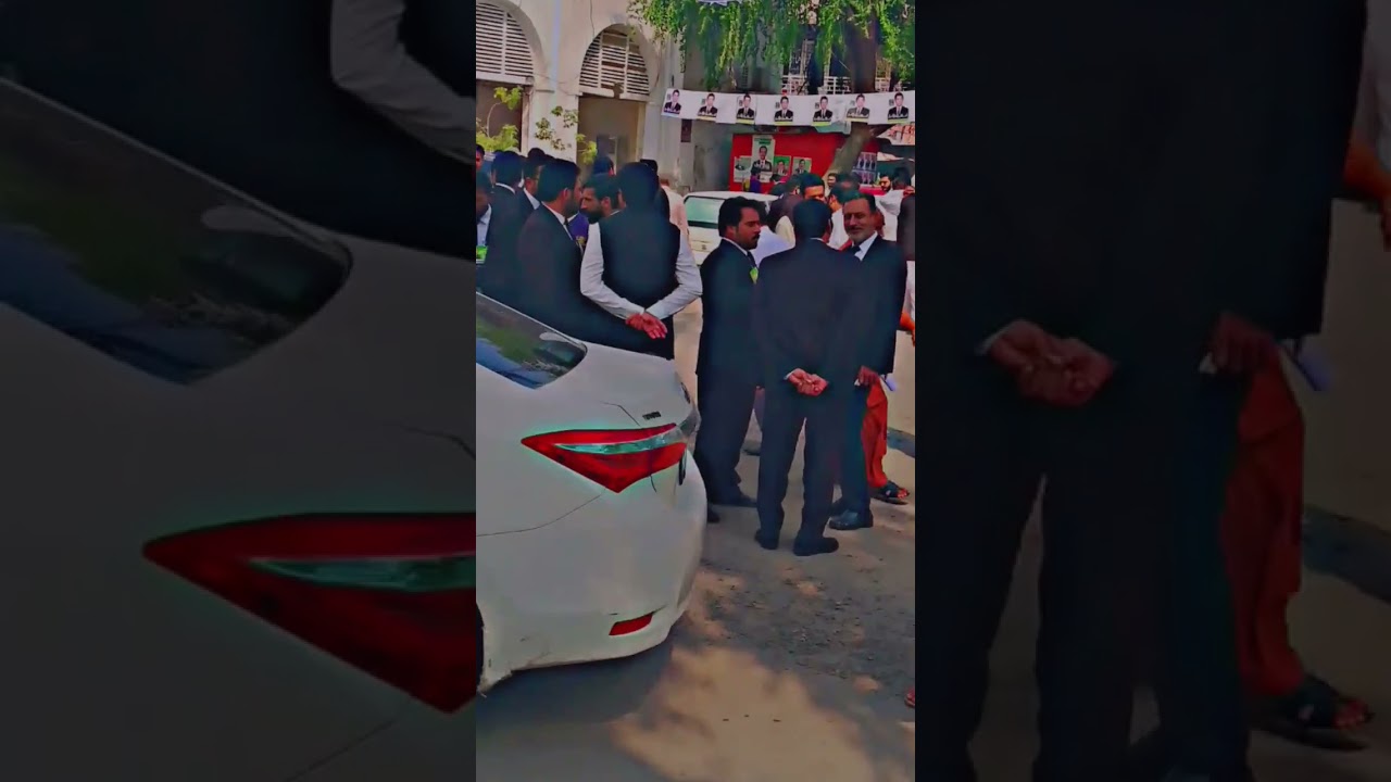 Lawyers Attitude//  Lawyers and Police 