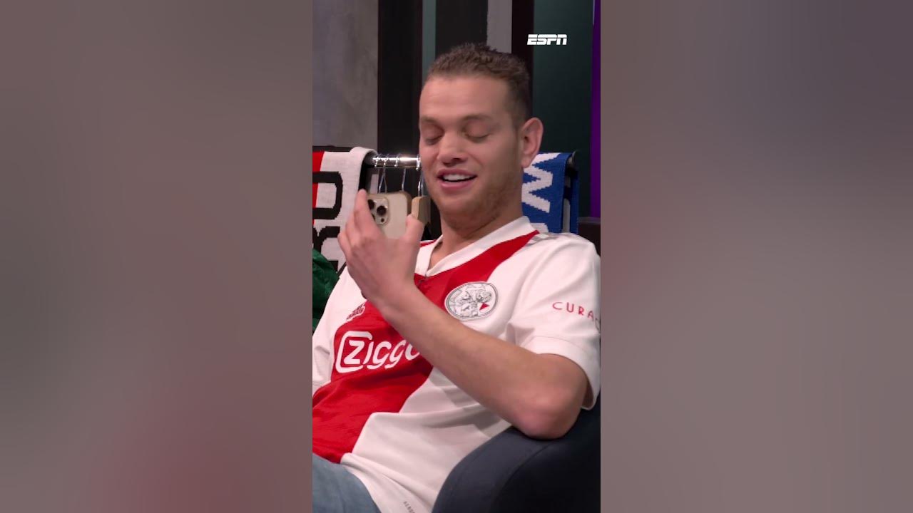 Chahid Charrak krijgt spraakmemo van teleurgestelde Cody Gakpo 😱 YouTube Chahid Charrak krijgt spraakmemo van teleurgestelde Cody Gakpo 😱 YouTube