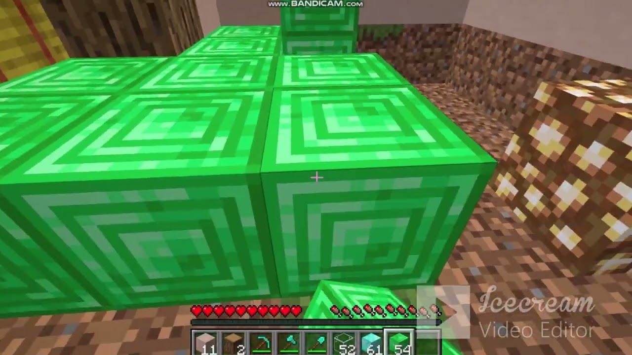 Я переживаю цунами в MINECRAFT!