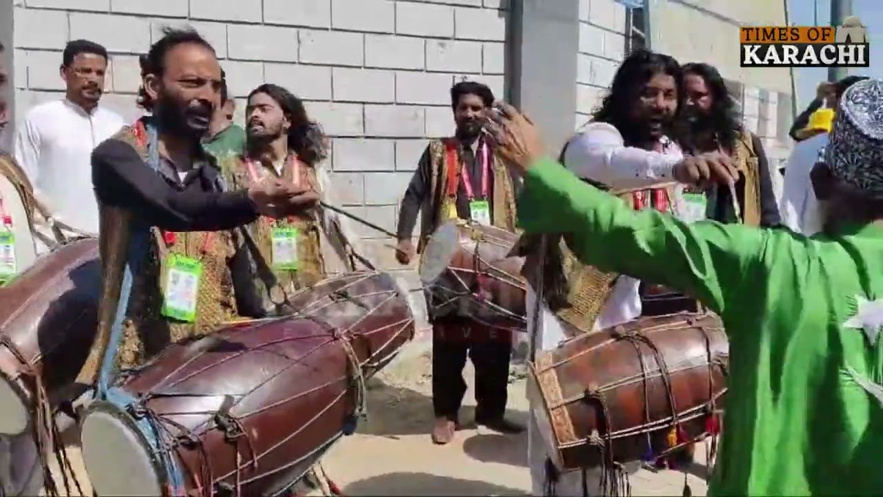 Buzz Builds Outside National Stadium Karachi with Drumbeats and Excited Fans | Champions Trophy 2025