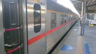 台鐵 371次 柴聯自強號 DR3100  無階化編組 台南站 開車