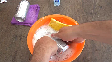 Como tirar a tinta da lata de cerveja?