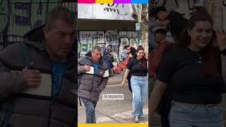 Estos chicos se volvieron virales por salir a cortar el pelo a la calle