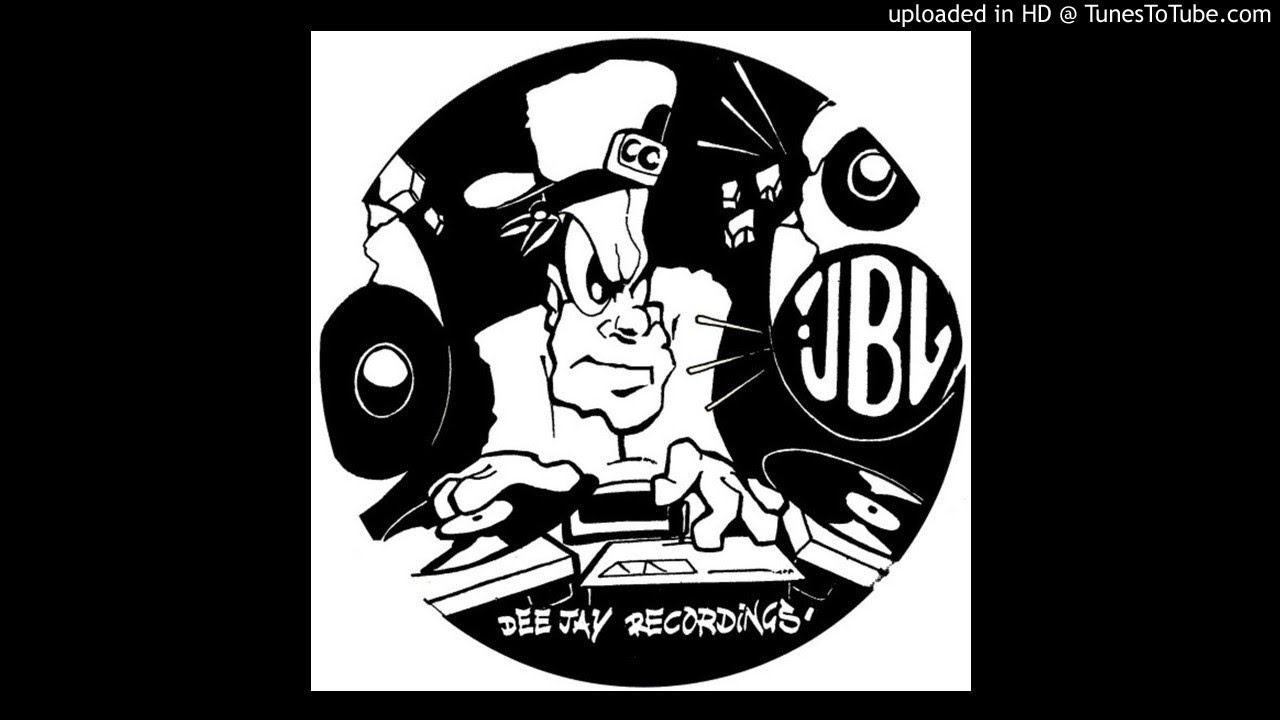 Universal Traveller - Midnite (Voyager Remix)