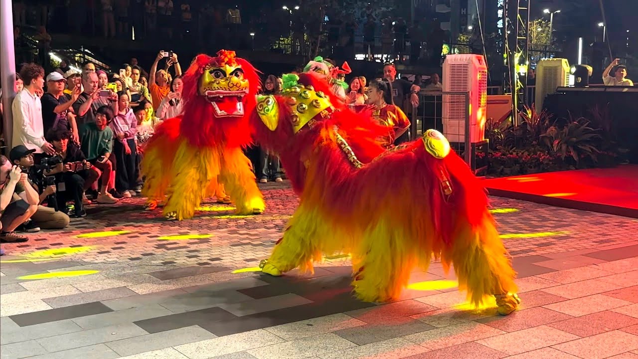 🇲🇾 CHINESE NEW YEAR 2026 🇨🇳🦁 Spectacular Lion Dance at TRX Mall | Kuala Lumpur