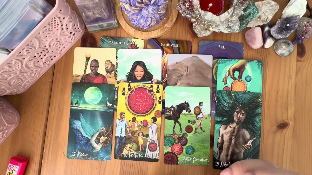 Jak Vás vnímá v srdci ❤️ / Tarotový výklad 