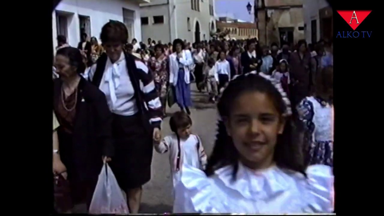 1991 06 02 Procesion Corpus - Ramiro Valle - YouTube