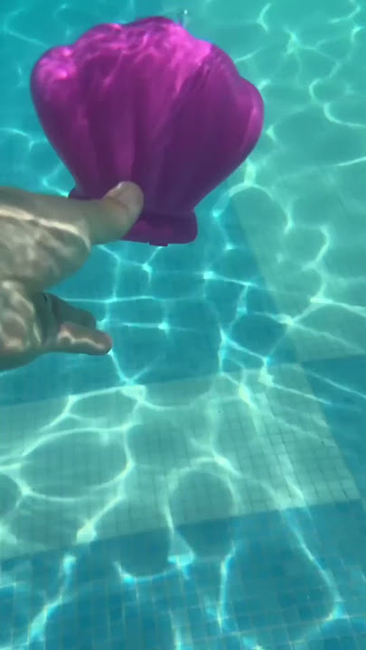 Temuan Lucu: Ini Bukan Sekadar Kerang... Ini Kejutan Putri Duyung! 🧜‍♀️#mainanputri duyung #mainankolam