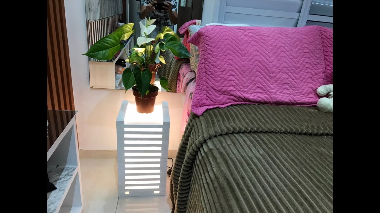 Mesinha de cabeceira de isopor com iluminação!😍