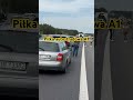 Korek na autostradzie A1 grają w piłkę #autostrada #A1 #automobile #motoryzacja #piłkanożna