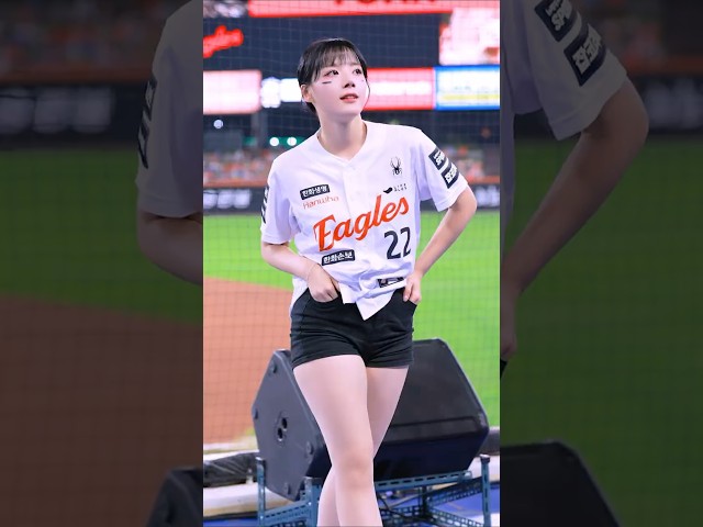 ????눈치나 살피기-????"REDRED" 코르티스1????하지원 Ha Ji-won 河智苑 치어리더 직캠 fancam