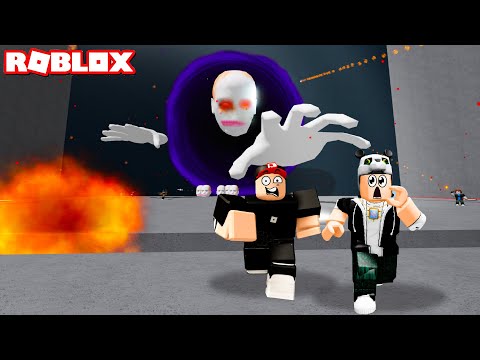 Koca Kafa Peşimizde!! Oyunun Sonuna Geldik - Panda ile Roblox Escape Running Head