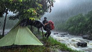 SOLO CAMPING DURING IN HEAVY RAIN WITH THE CRAZIEST THUNDERSTORM // struggling to build a shelter