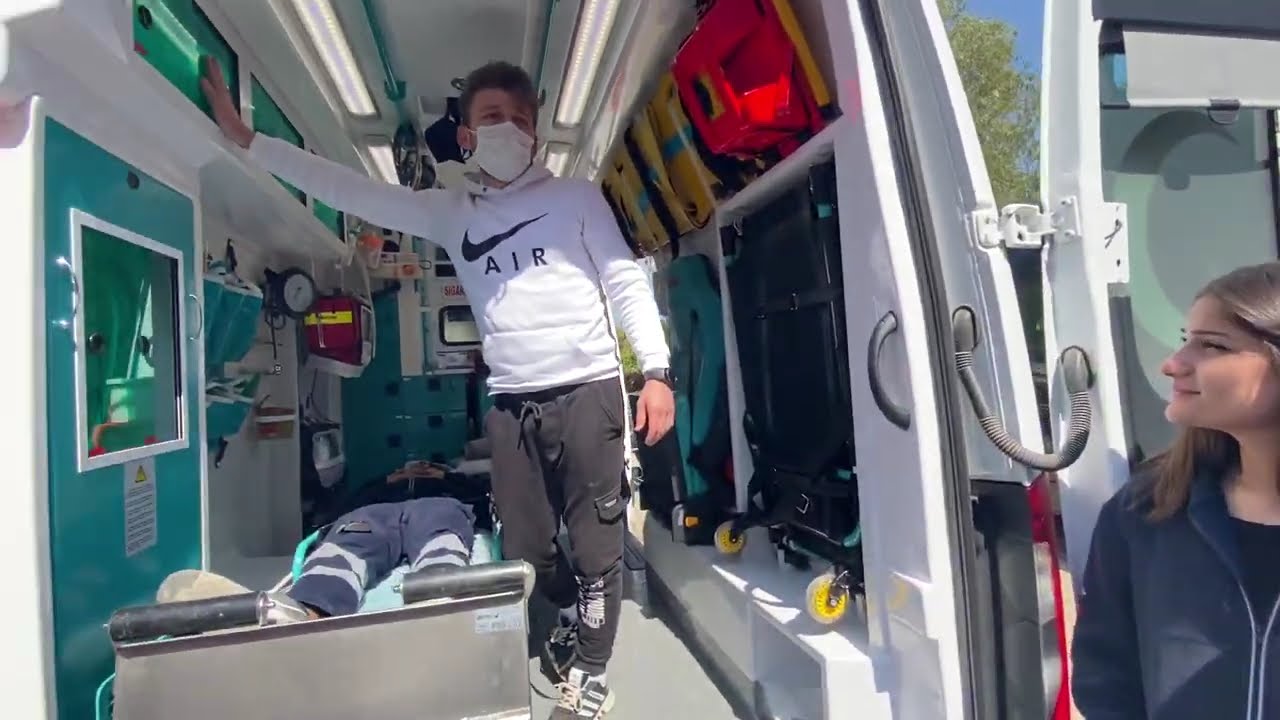 #Ambulansın tanıtımı #Paramedik öğrencilerinin ambulans ile tanışması (teşekkürler Uğurcan Ünal)