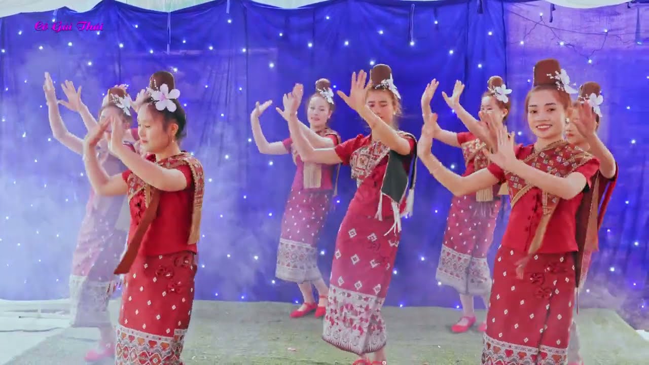 CÁC CÔ GÁI THÁI MÚA SA VĂN MƯƠNG LAO - ສາວໄຕ໋ດໍາພ້ອນສະຫວັນເມືອງລາວ - สาวไต๋ดำพ้อนสะหวนเมืองลาว