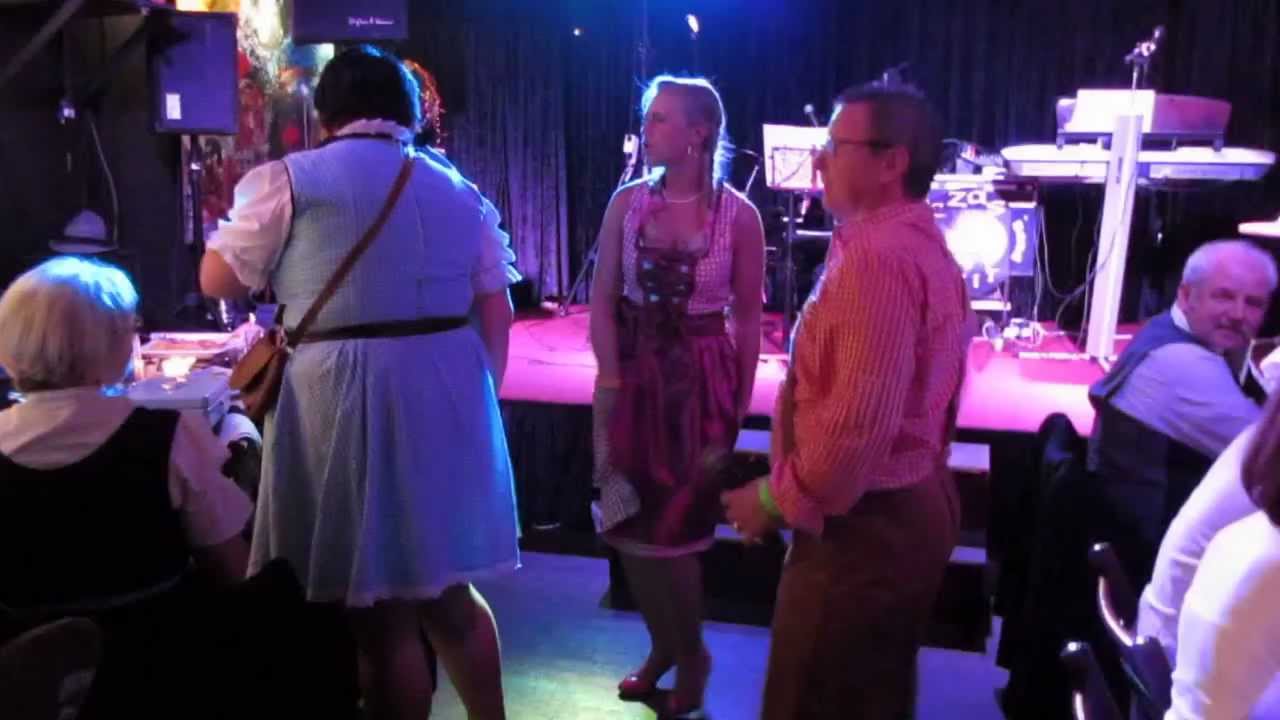 Oktoberfest 2012-- tak sie bawia Muszketery