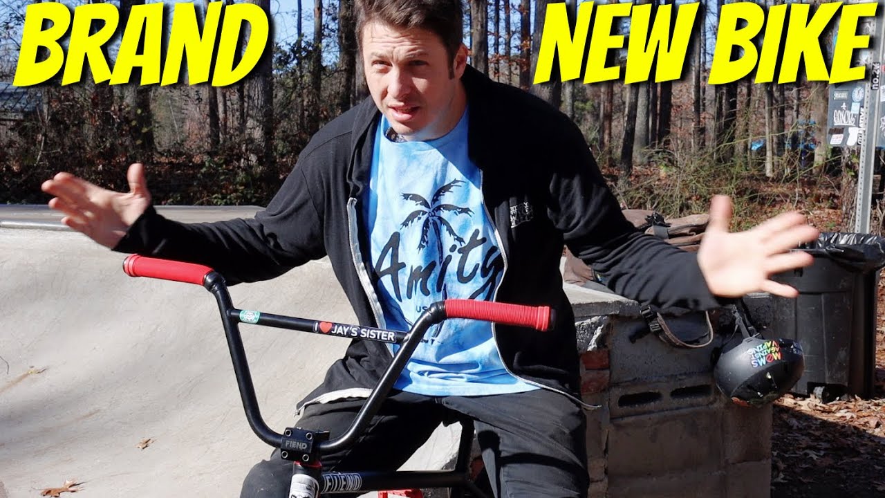 ПЕРВЫЙ РАЗ ЕЗЖАЮ НА НОВОМ ВЕЛОСИПЕДЕ!