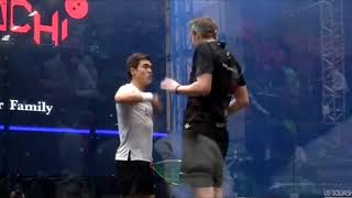 SQUASH. Willstrop and Miguel almost fight on court