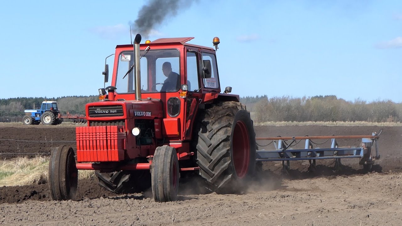 Volvo BM 810 Turbo in the field ploughing w/ 6-furrow Överum Plough | PURE SOUND | DK Agriculture