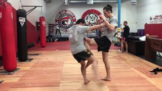 Knee Counter Catch Combo-Srisuk Muay Thai.