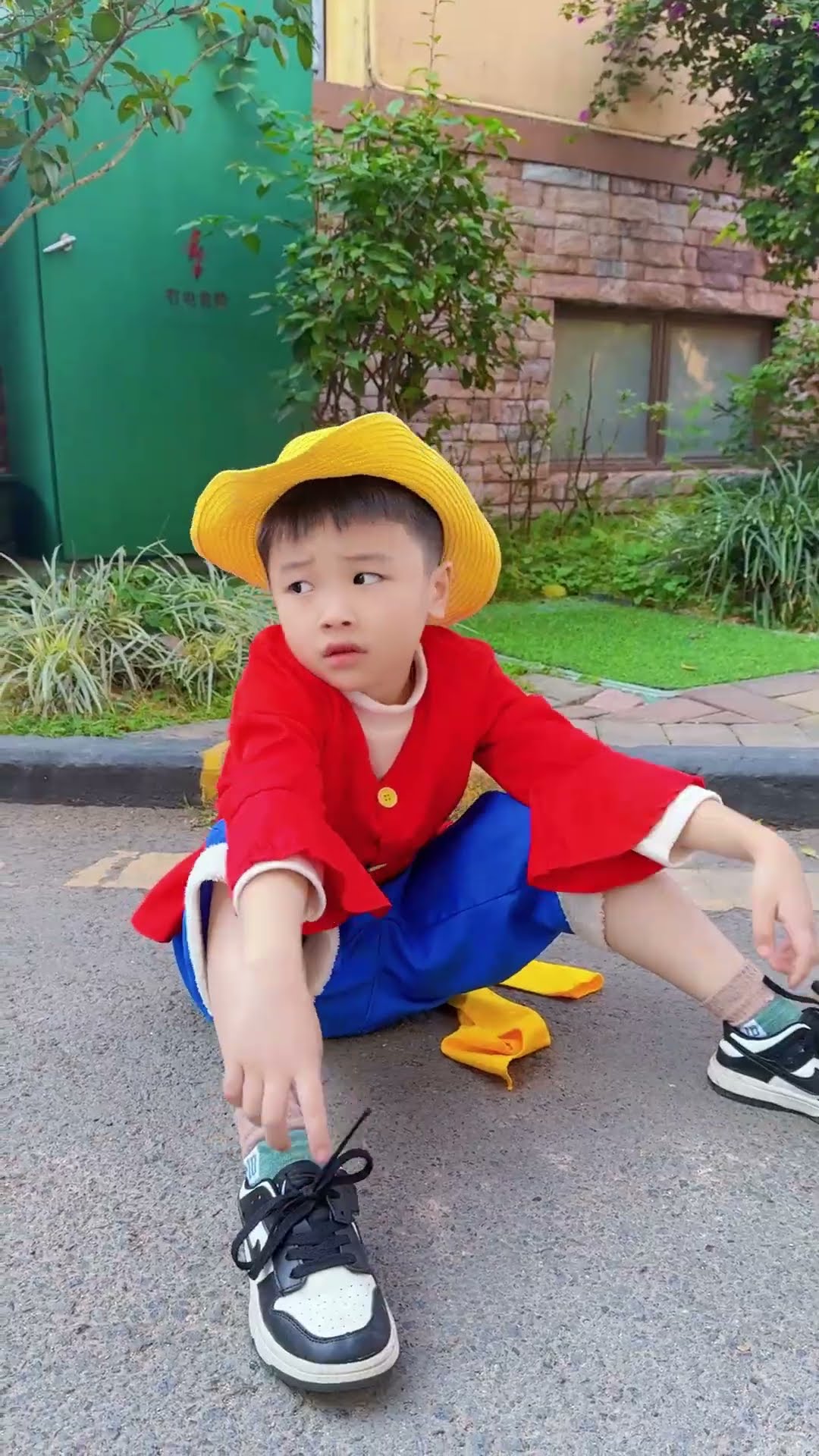 只有小路飞才愿意帮助别人 #海贼王 #路飞